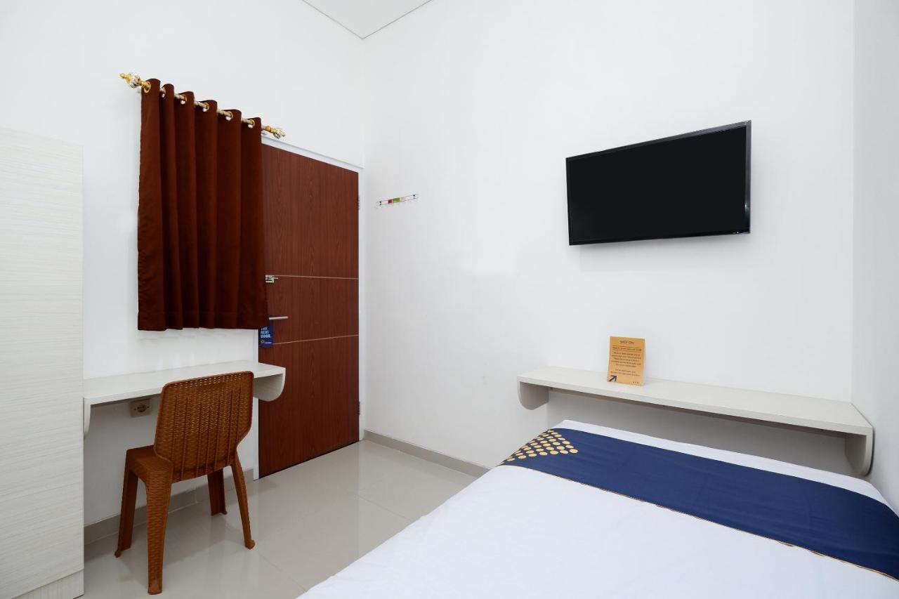 Spot On 2026 Arta Residence Semarang Extérieur photo