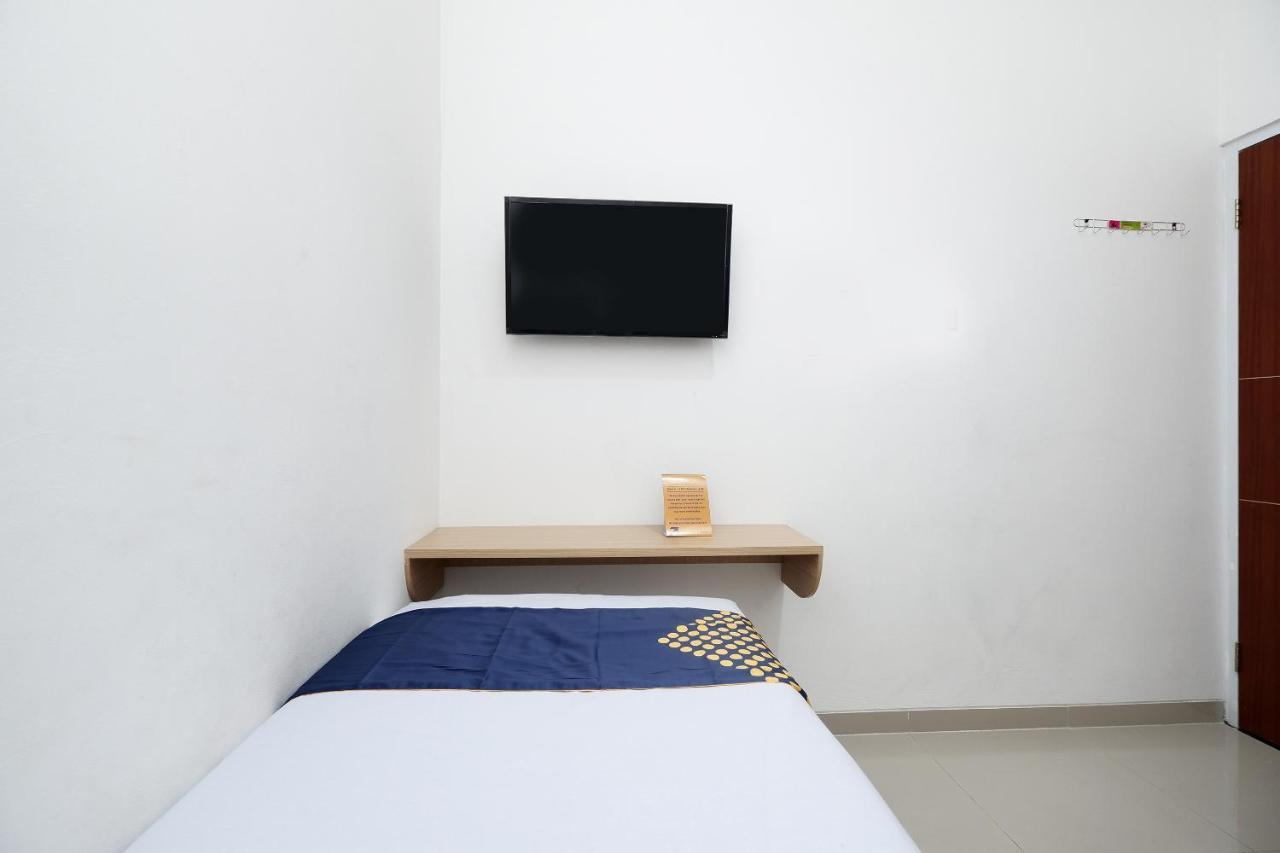 Spot On 2026 Arta Residence Semarang Extérieur photo